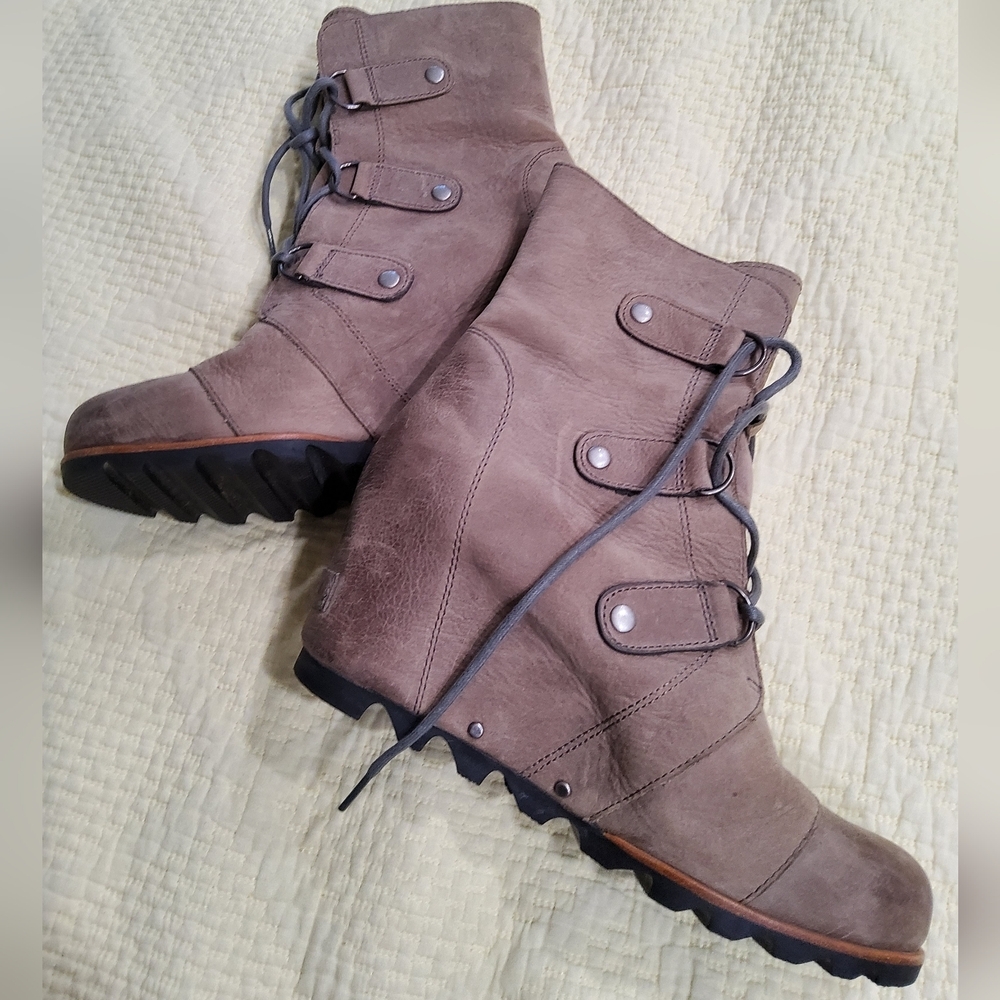 Sorel Joan of Arctic Wedge Ankle Boots Size 10 - Picture 4 of 13